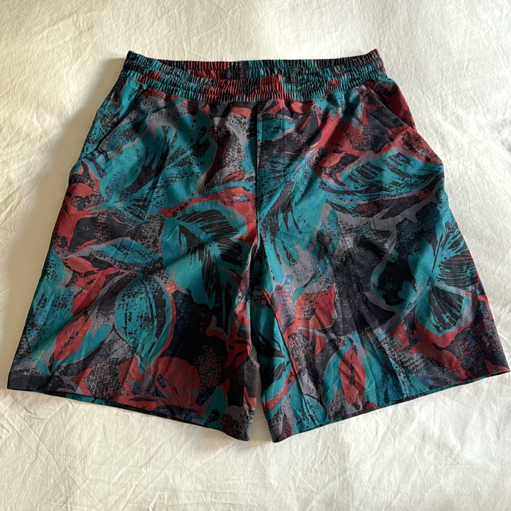 Men’s Lululemon Pace Breaker Linerless 9” Shorts